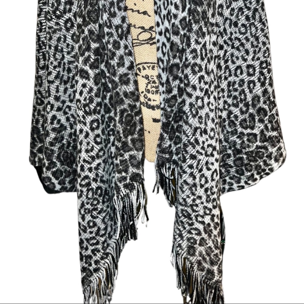 White Leopard Print Fringe Shawl/ Wrap - image 3